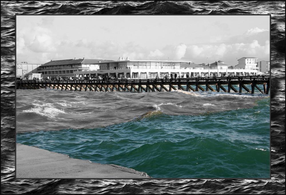 CAPBRETON FRIPERIE OU LE VIDE- ARMOIRE D' ARMELLE