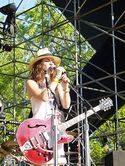 leslie feist