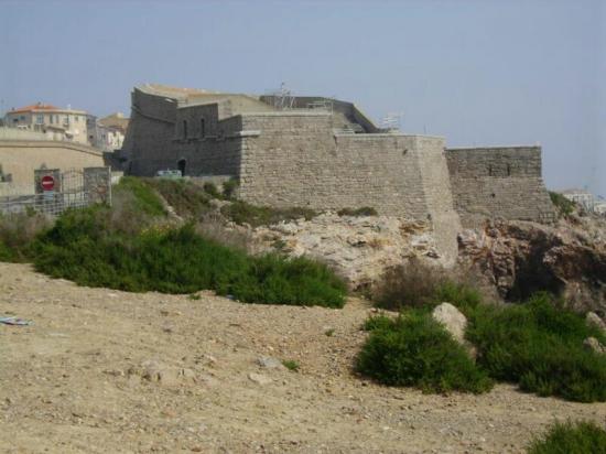 FORT DOMINANT LES PLAGE DE SETE