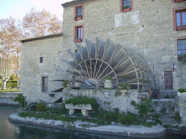 moulin &agrave; eau ,CAVAILLON