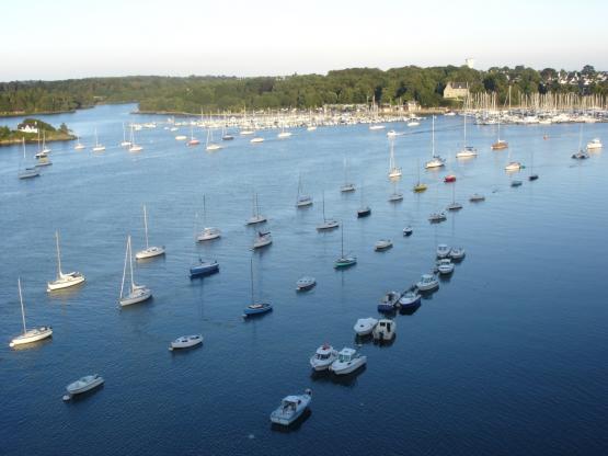 bateau gar�s.jpg