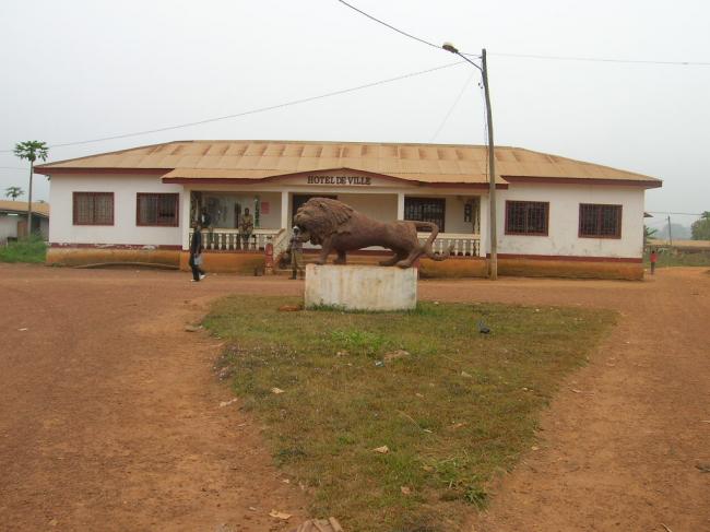 Hotel de ville Djoum