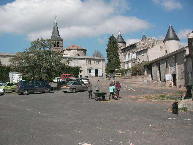 Cour