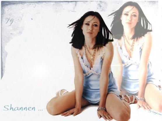 shanne wall paper.jpg