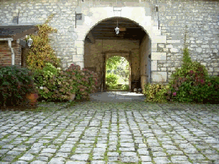 Grange en pierre � deux pas de Paris