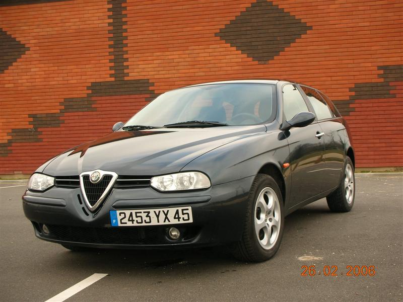 Bienvenue sur VENDS BREAK ALFA ROMEO 156 SW ALFA ROMEO 156 SW 24 L JTD 150