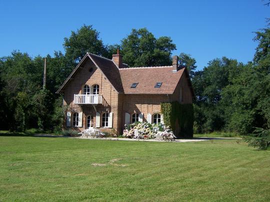 Chalet de Villebourgeon - chambres et tables d'hotes en Sologne du Loir et Cher 41 proche Lamotte Beuvron entre Orléans Blois Romorantin et Vierzon