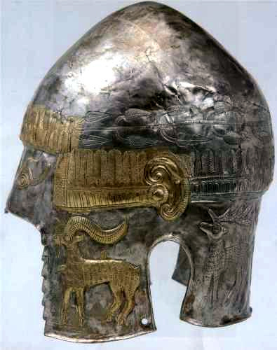 Coif ceremonial din argint din mormantul de la Peretu