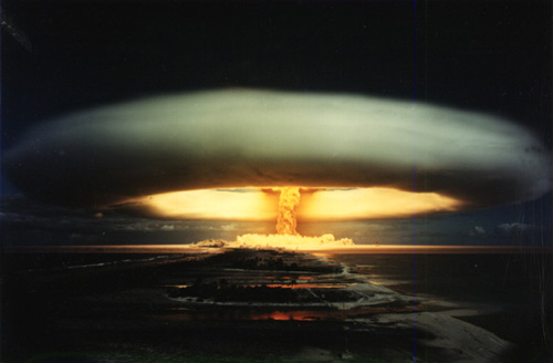 FEU ATOMIQUE. NUCLEAIRE: ET SI ON S'INTERESSAIT AUX INSTALLATIONS MILITAIRES SECRETES ? dans REFLEXIONS PERSONNELLES hwdd3e62a8w5bs5k4vba