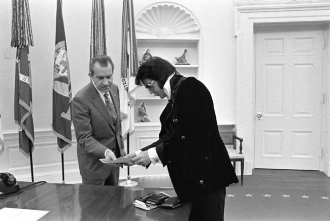 elvis rencontre nixon