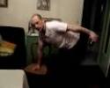 Kick Back côté gauche.http://musculationpourtous.e-monsite.com Kick Back côté gauche.http://musculationpourtous.e-monsite.com