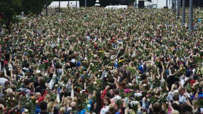 Norvège : gigantesque hommage aux victimes à Oslo