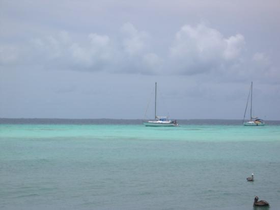Le voilier au mouillage